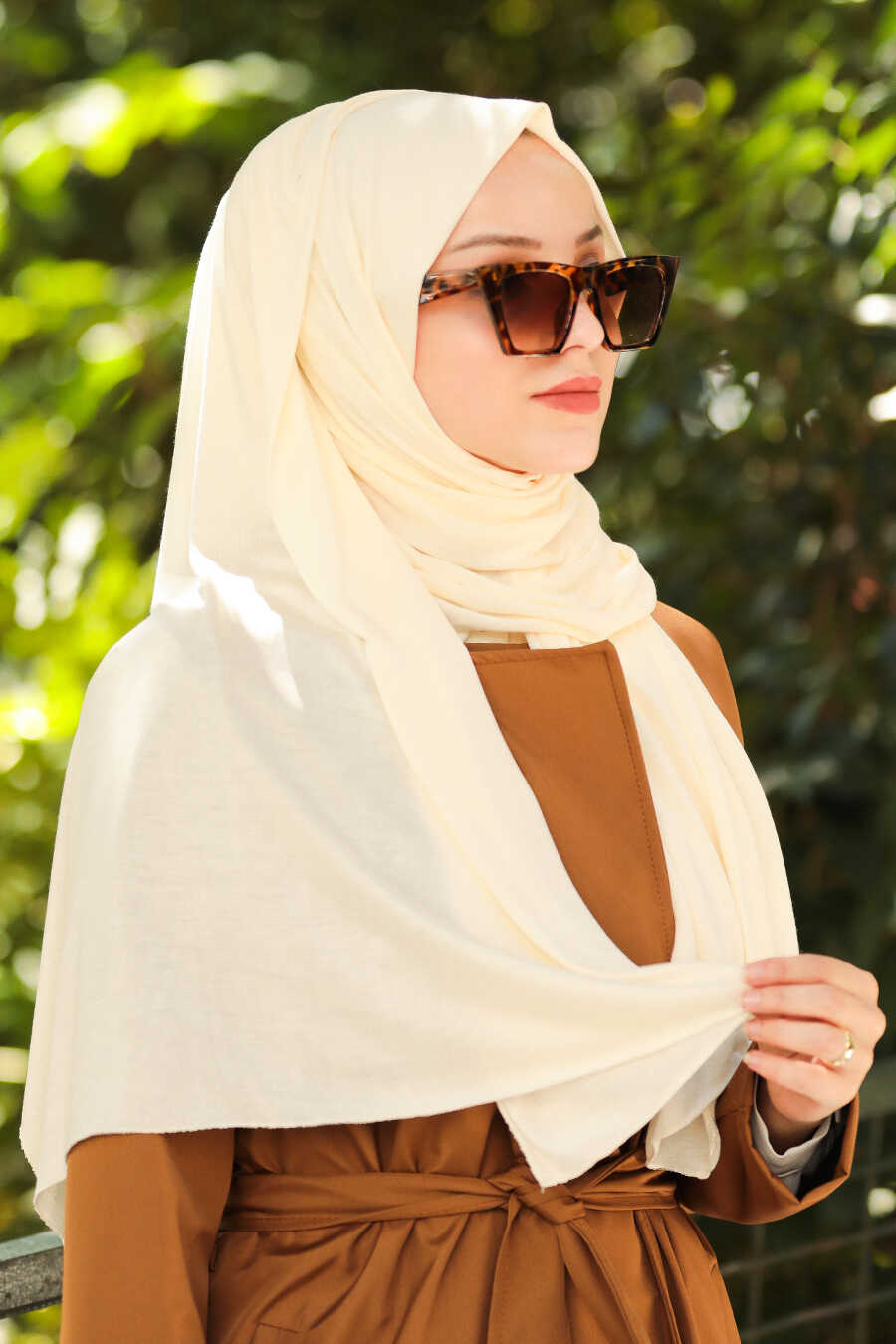 Cream Hijab Shawl 7528KR