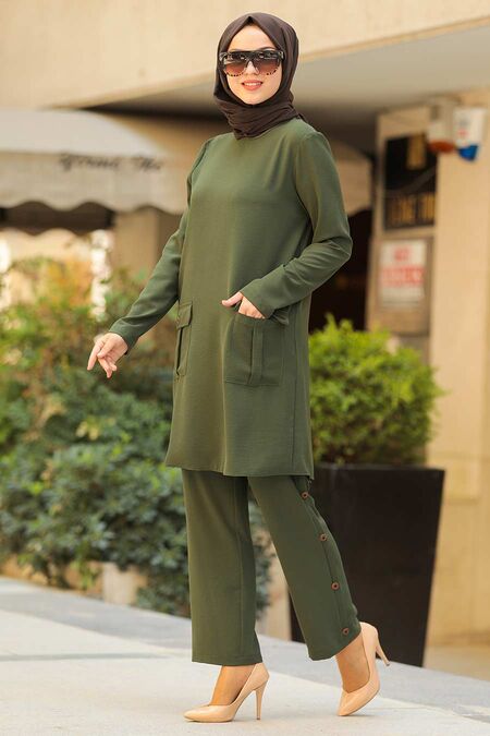 pakistani suit with hijab
